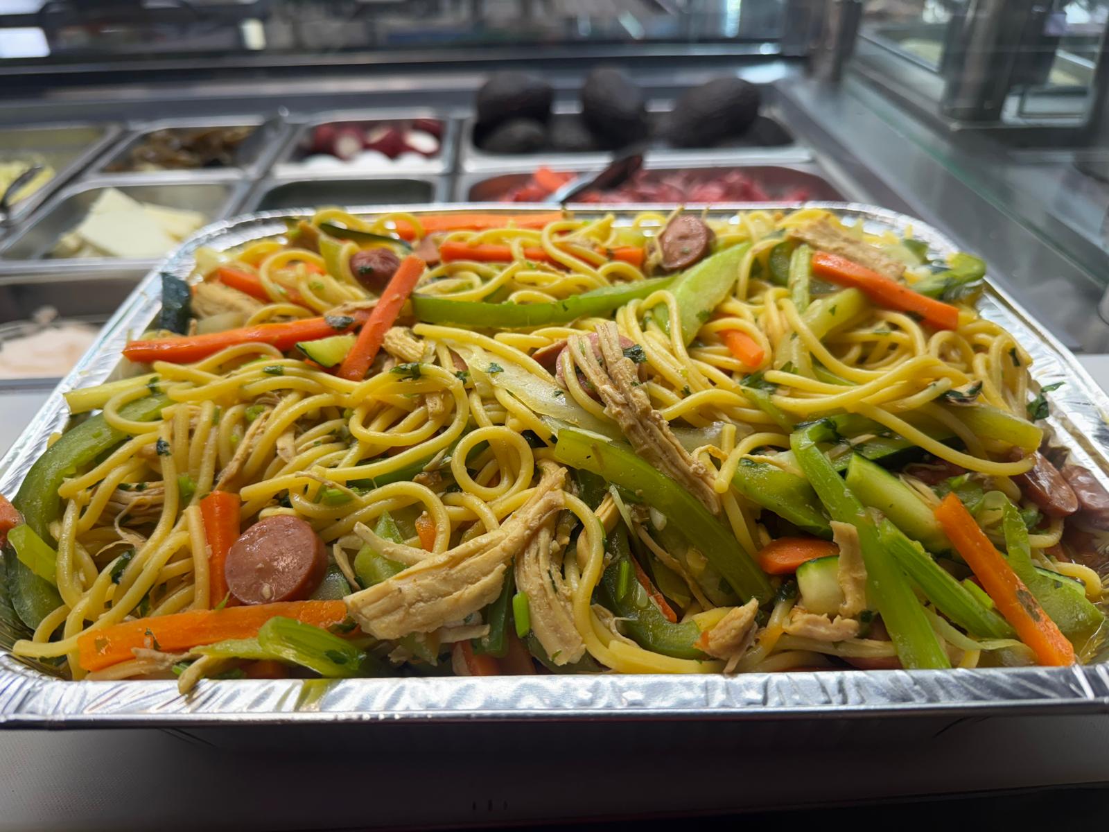 Noodles with chicken and veggies